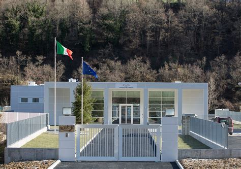 nuova fabbrica tod's arquata del tronto